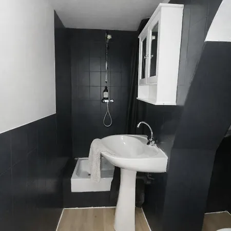 Studette Confort La Doutre Apartment